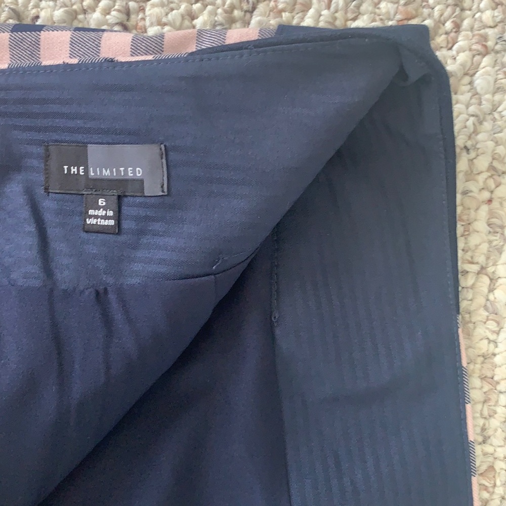 NWOT The Limited Pencil Skirt - Picture 3 of 6
